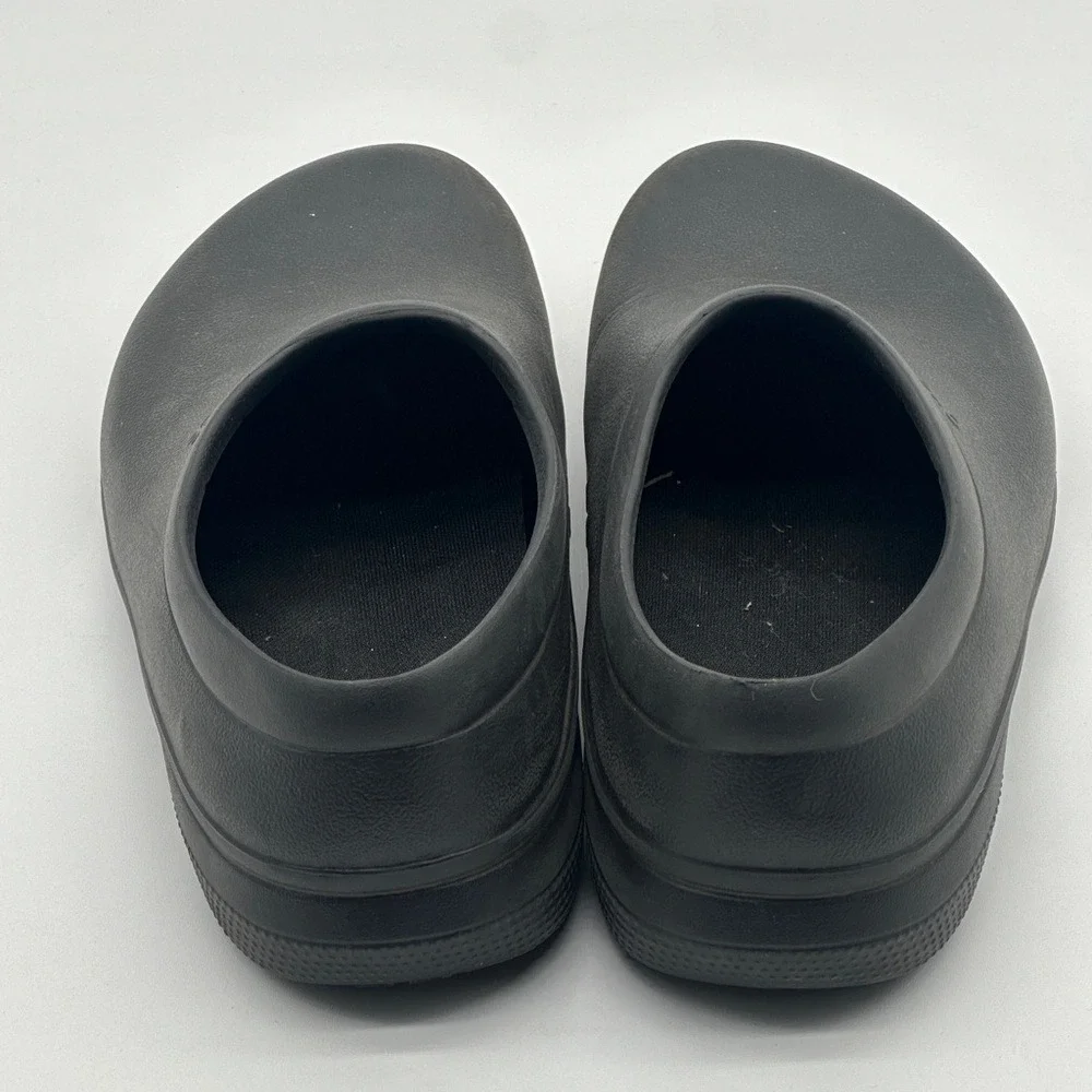 Crocs‎ Slip Resistant Shoes On The Clock Work Clogs Black Slip On Mens 8 W 10